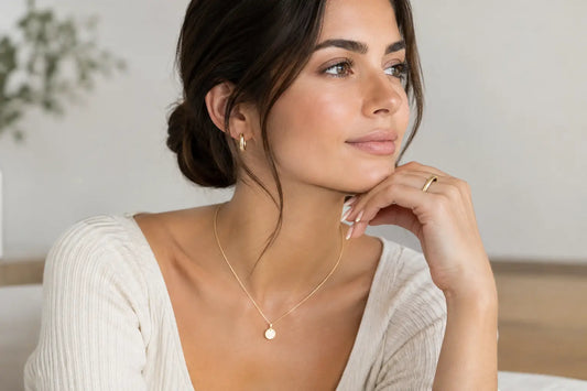 Minimalist Jewellery Trends Worth Wearing