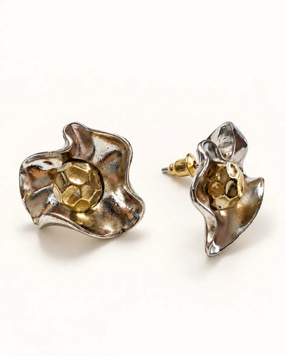 Front and side view of the ruffled two-tone flower studs