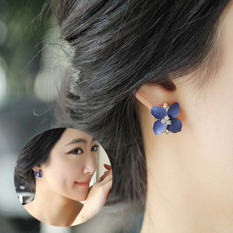 Camellia Ear Nail Clamp Earring