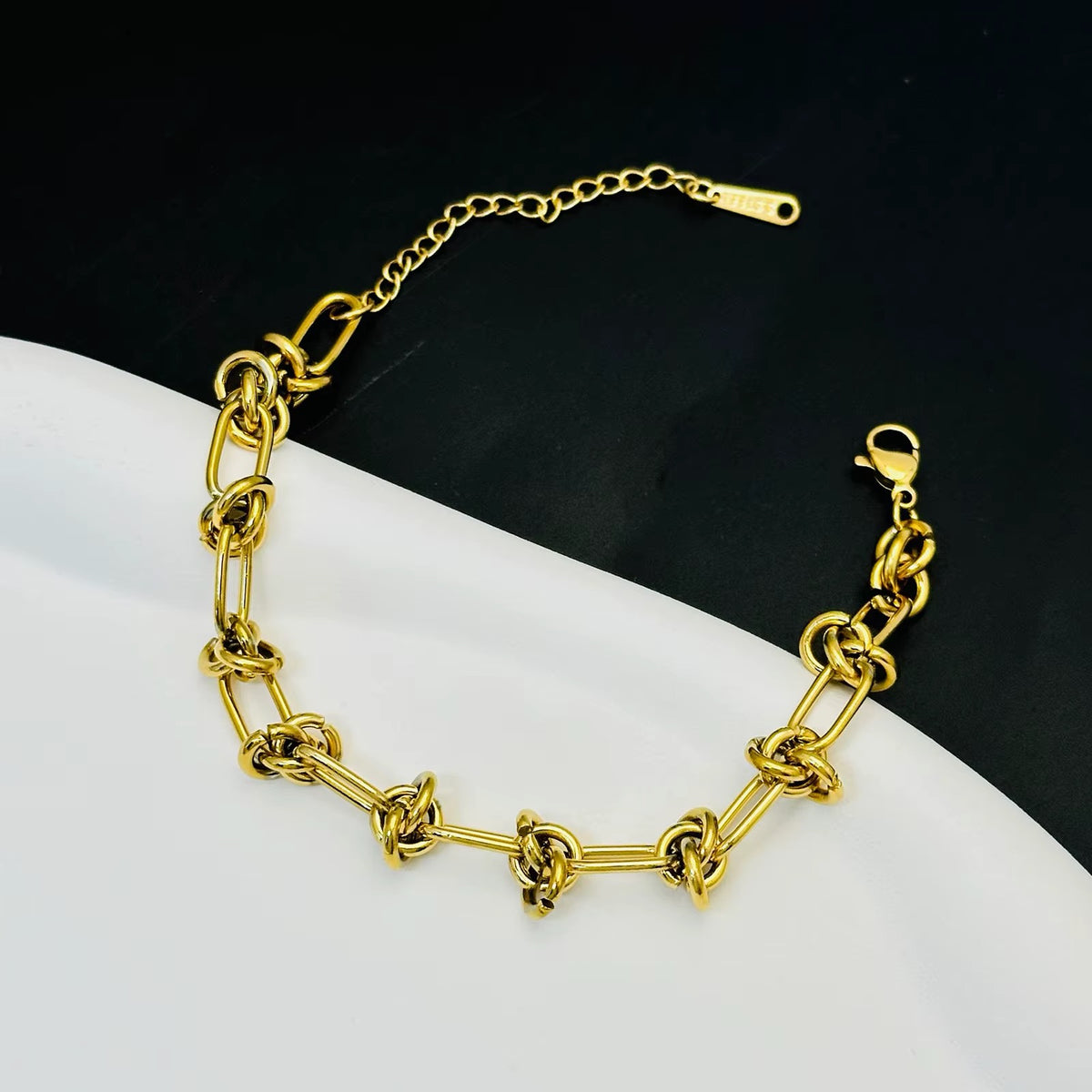 18k Gold Plated Large Linked Chain With Knot Bracelet