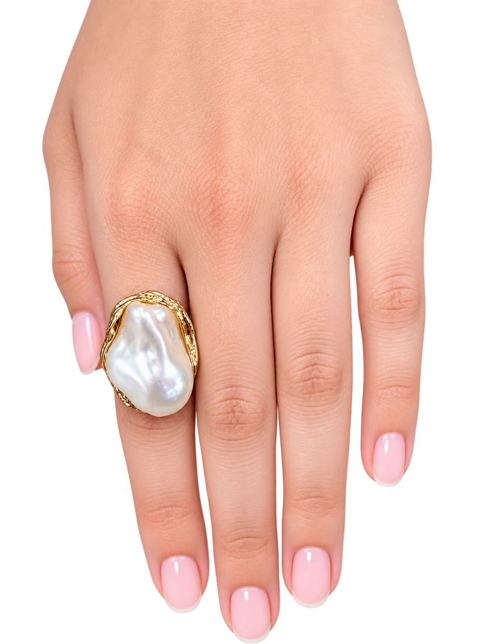 Lustre Pearl Statement Ring – Gold Tone